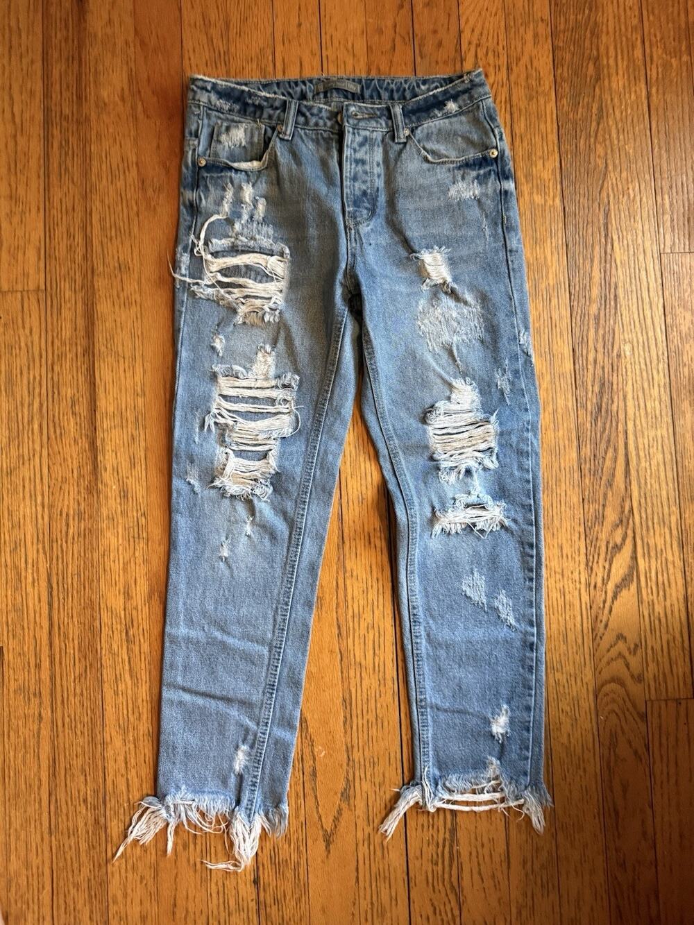 EUC Premium Boutique Distressed High Rise Women's Straight Jeans Size Small